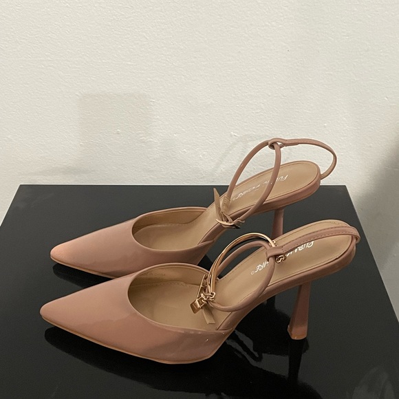 Public Desire - Picture 7 of 8